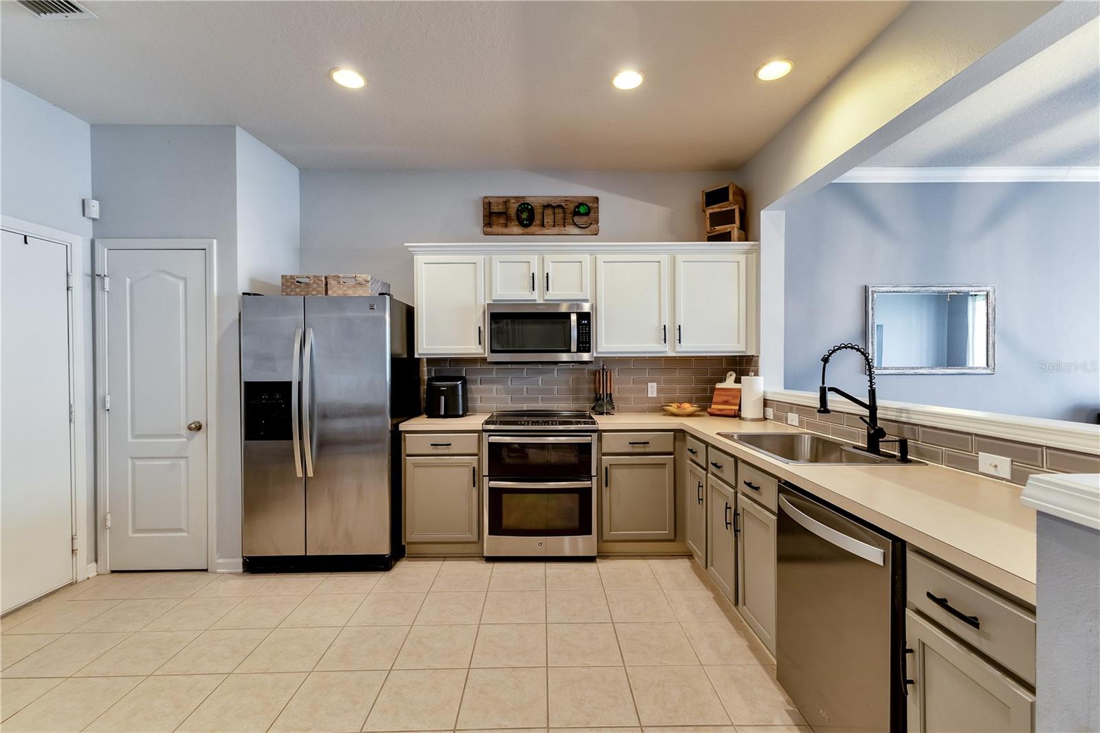 26607 CHIMNEY SPIRE LN, WESLEY CHAPEL, FL, 33544