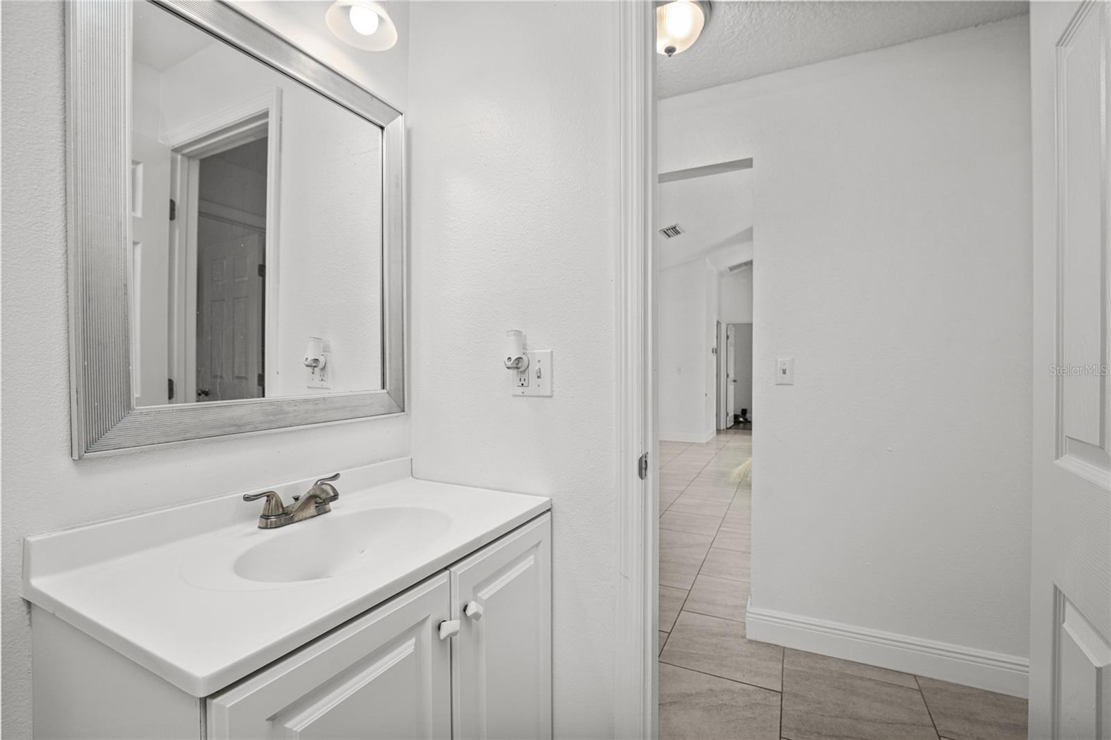 9822 PEDDLERS WAY, ORLANDO, FL, 32817