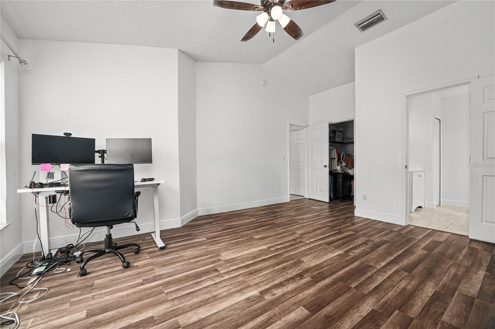 9822 PEDDLERS WAY, ORLANDO, FL, 32817