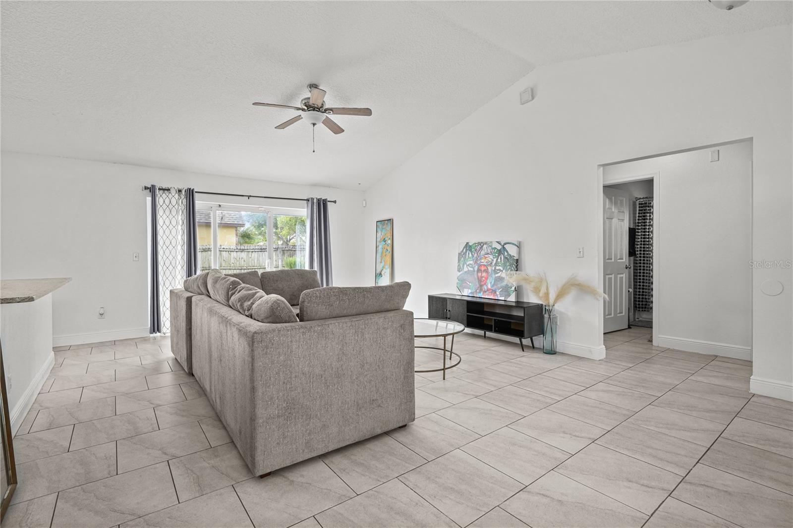 9822 PEDDLERS WAY, ORLANDO, FL, 32817