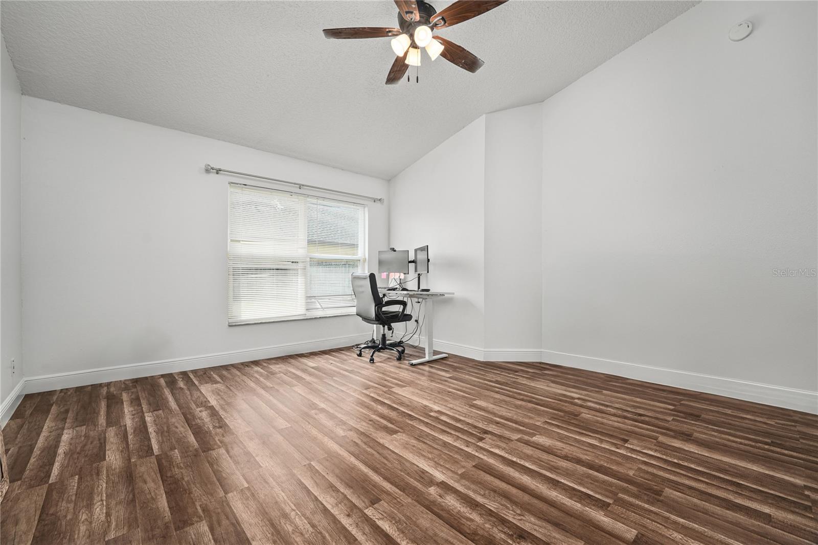 9822 PEDDLERS WAY, ORLANDO, FL, 32817