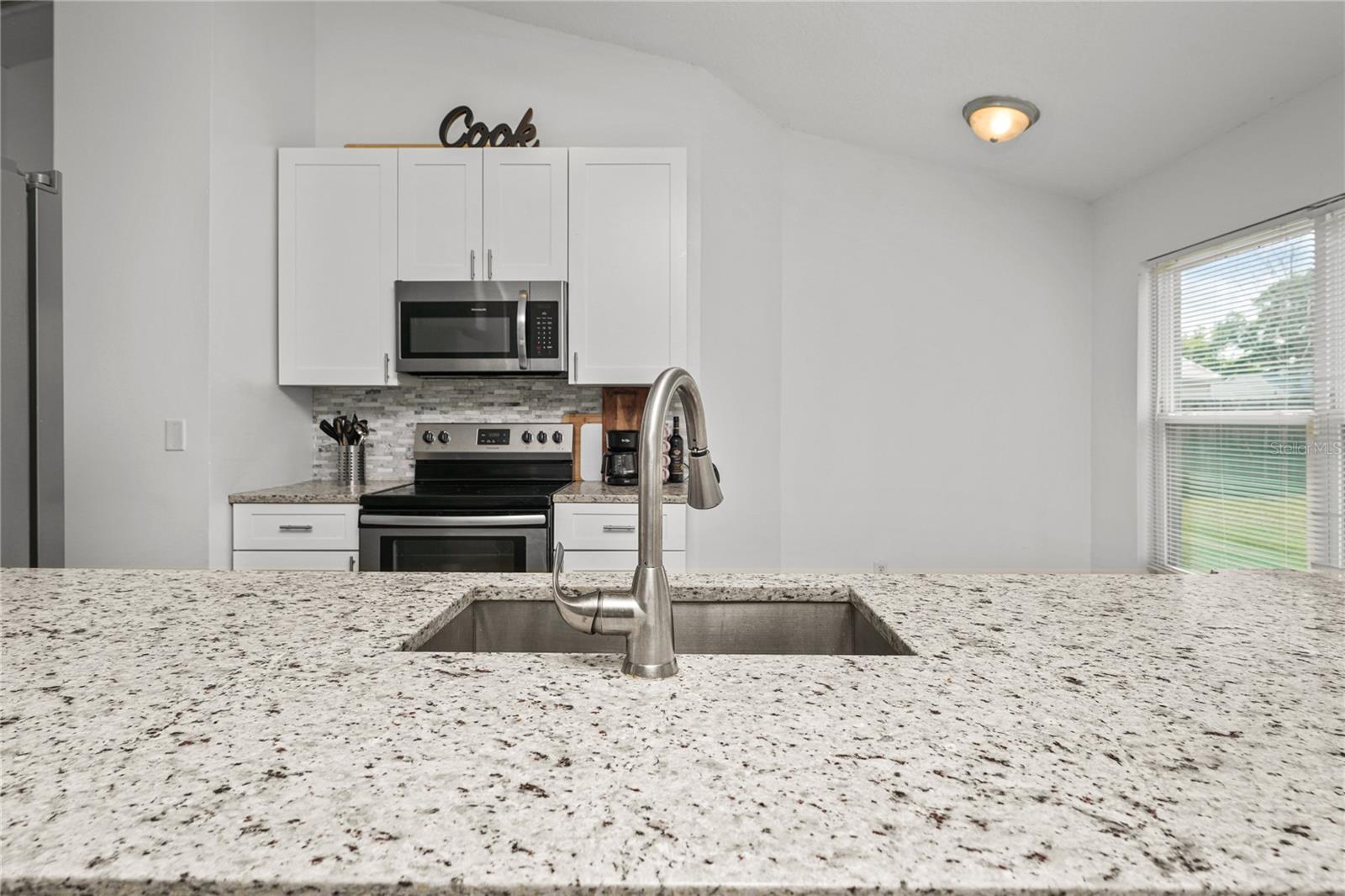 9822 PEDDLERS WAY, ORLANDO, FL, 32817