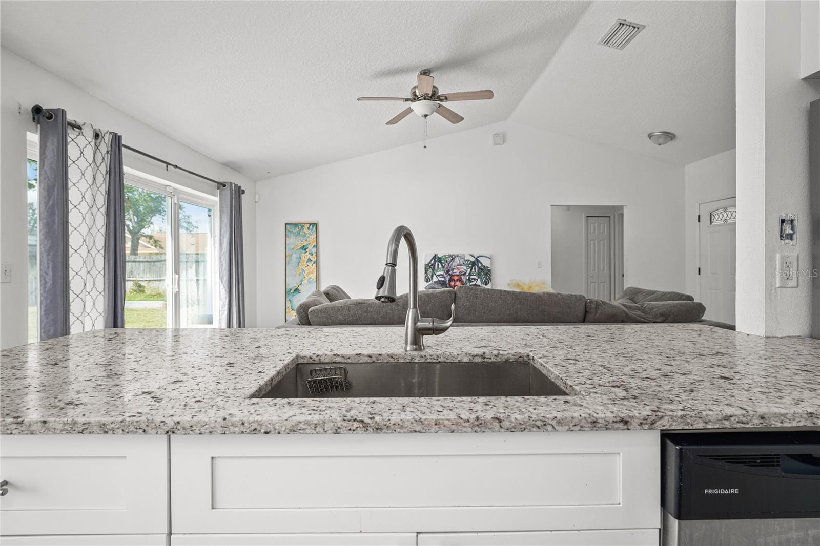9822 PEDDLERS WAY, ORLANDO, FL, 32817