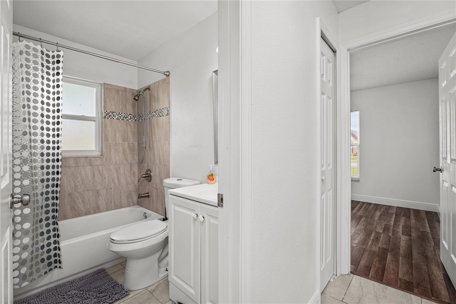 9822 PEDDLERS WAY, ORLANDO, FL, 32817
