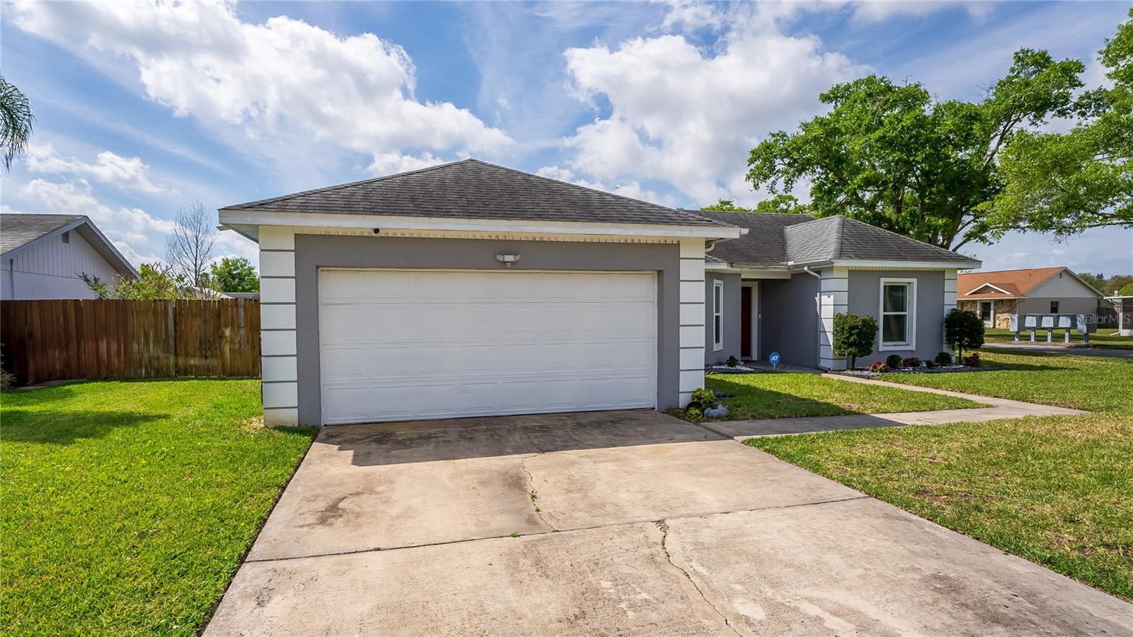 9822 PEDDLERS WAY, ORLANDO, FL, 32817