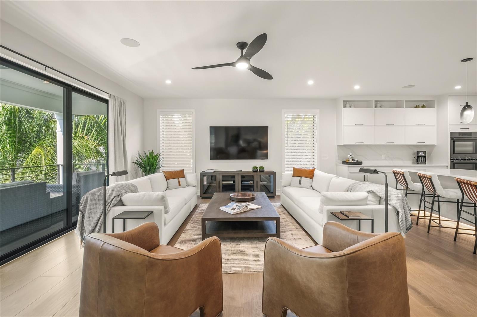 455 CLEVELAND DR, SARASOTA, FL, 34236