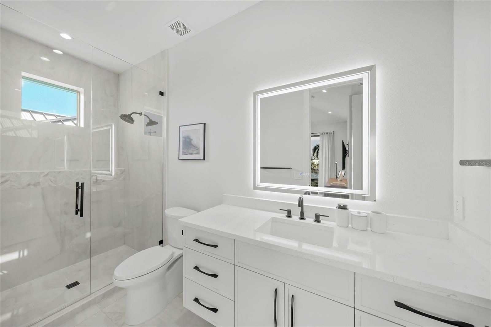 455 CLEVELAND DR, SARASOTA, FL, 34236