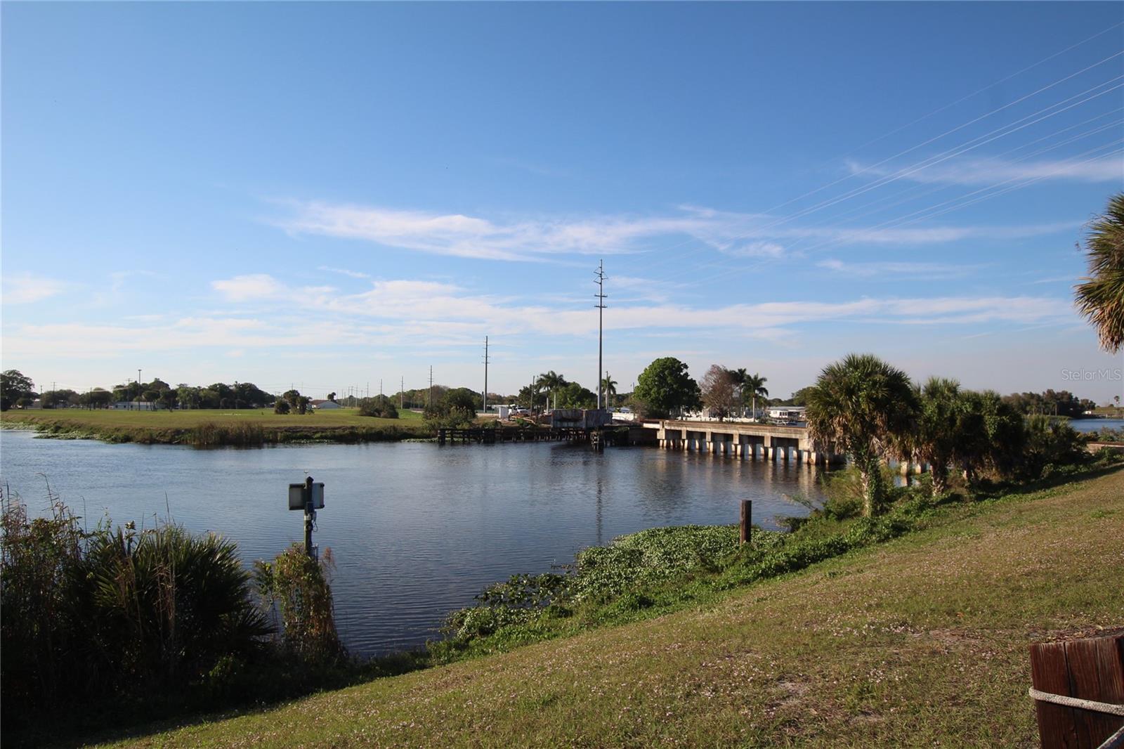 1159 DANIELS RD #121, MOORE HAVEN, FL, 33471