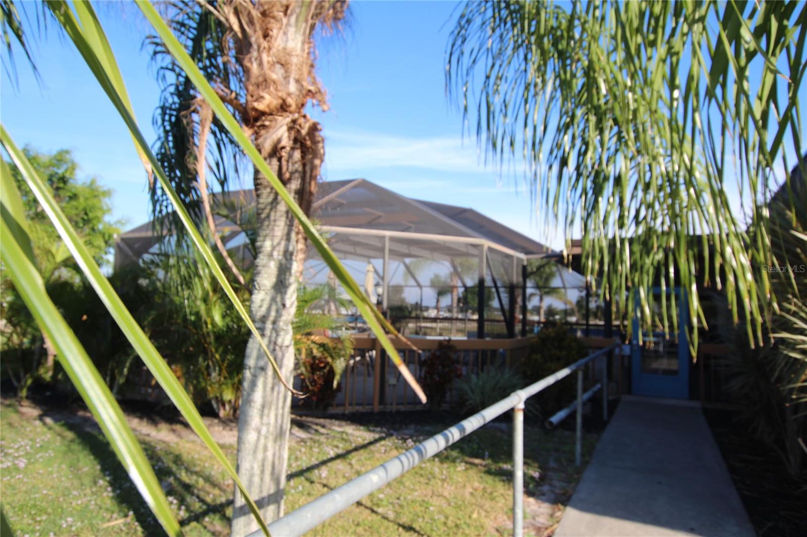 1159 DANIELS RD #121, MOORE HAVEN, FL, 33471