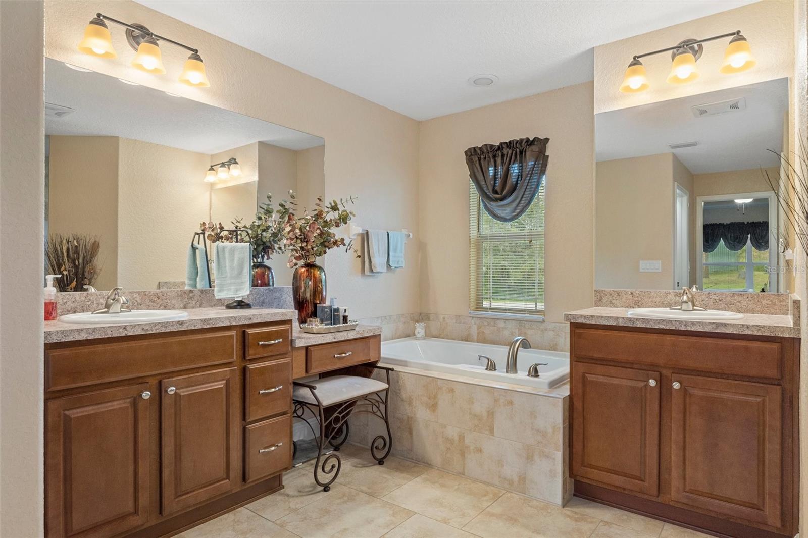 11358 LOMITA WREN RD, WEEKI WACHEE, FL, 34614