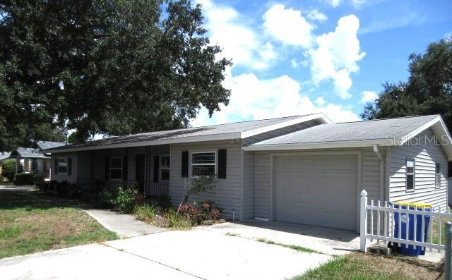 896 N 9TH ST, EAGLE LAKE, FL, 33839