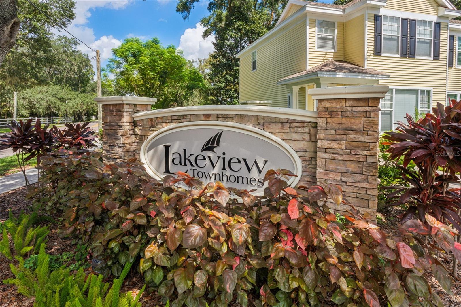 11045 BLACK SWAN CT, SEFFNER, FL, 33584