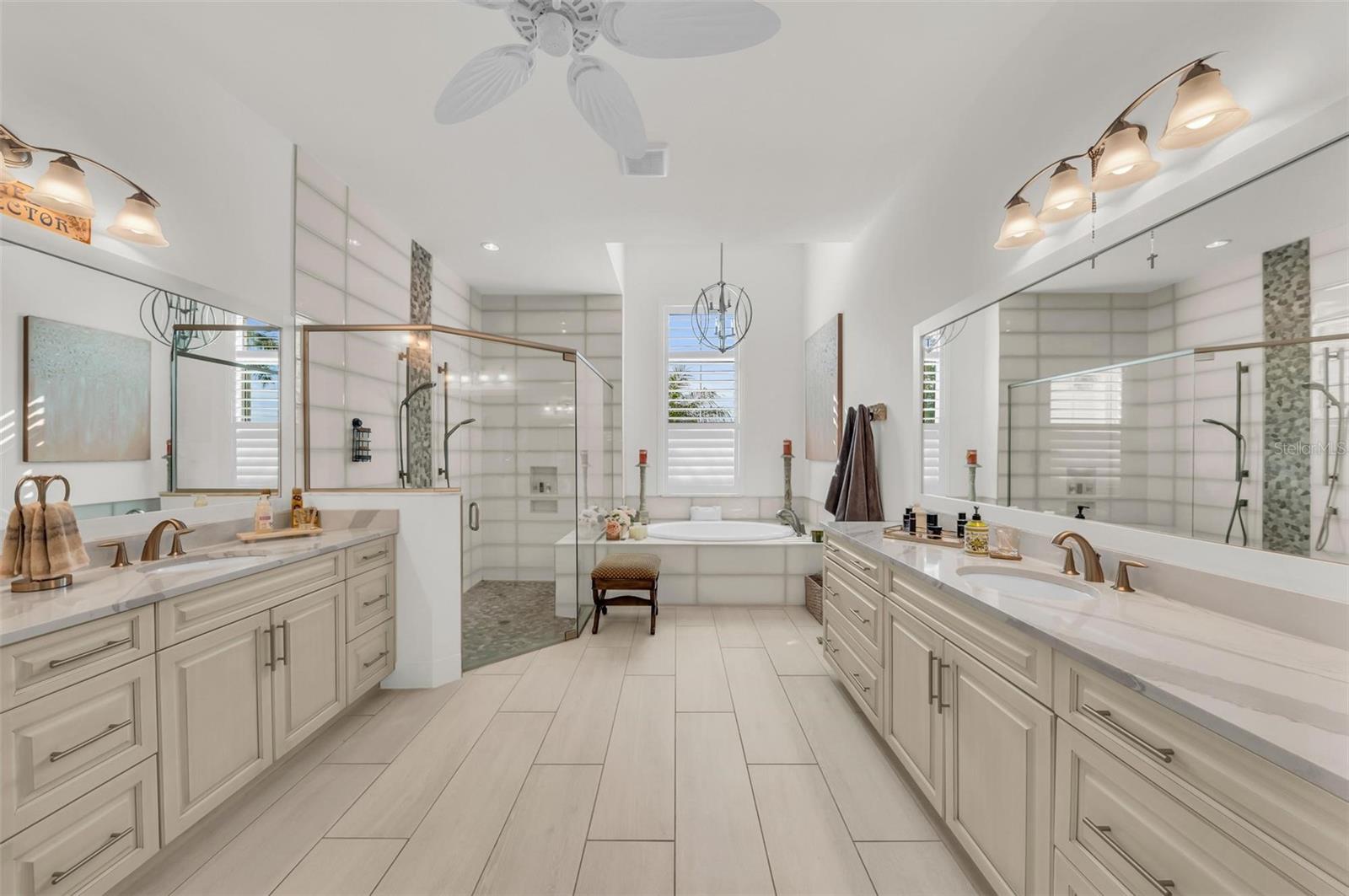 17745 LUCAYA DR, LAKEWOOD RANCH, FL, 34202