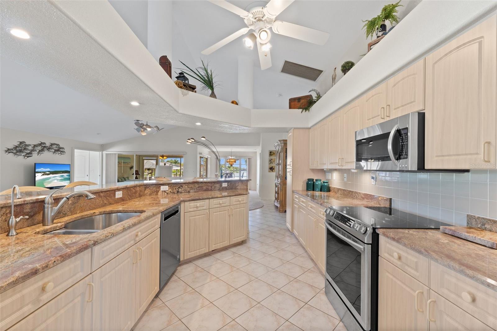 18605 ACKERMAN AVE, PORT CHARLOTTE, FL, 33948