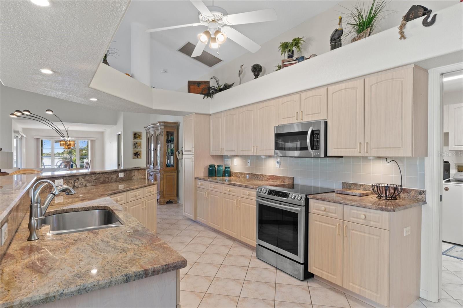 18605 ACKERMAN AVE, PORT CHARLOTTE, FL, 33948