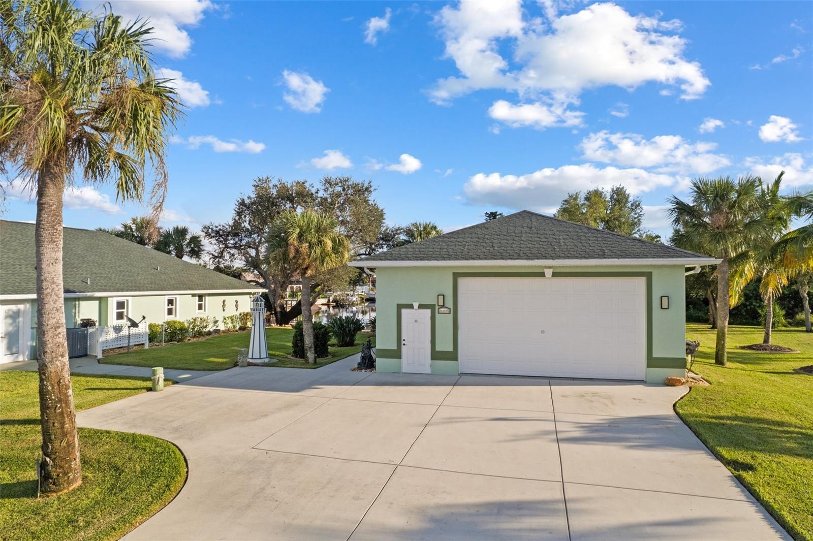 18605 ACKERMAN AVE, PORT CHARLOTTE, FL, 33948