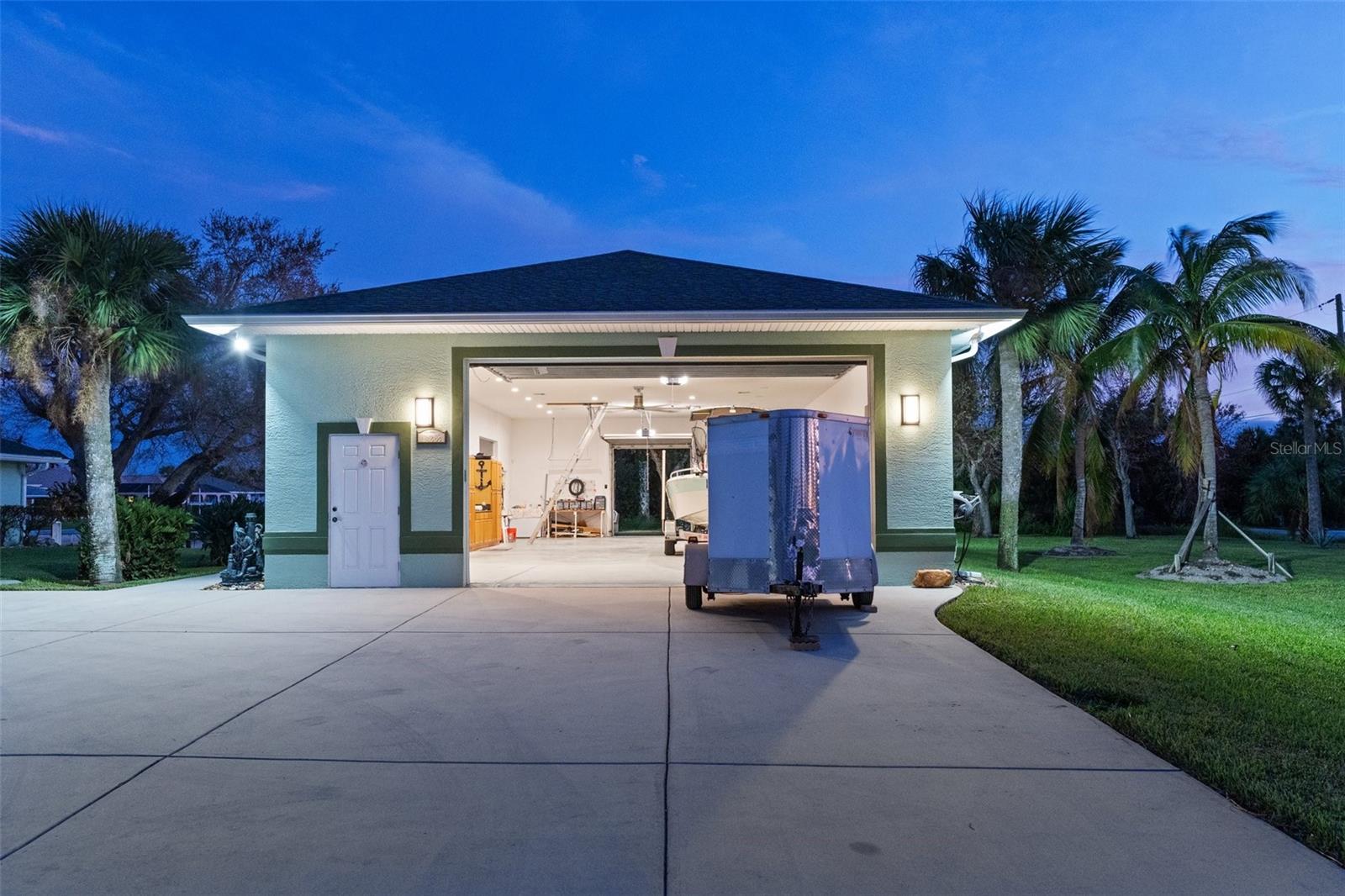 18605 ACKERMAN AVE, PORT CHARLOTTE, FL, 33948