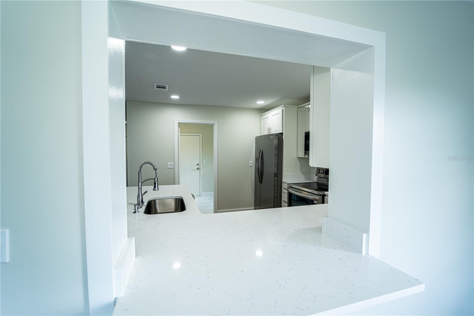 2115 HARLESTON PL, SUN CITY CENTER, FL, 33573