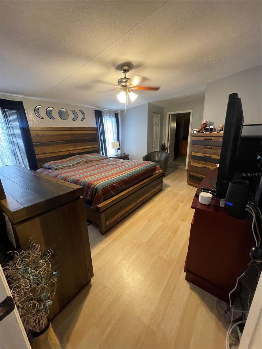 6329 CANDLEWOOD DR, WESLEY CHAPEL, FL, 33544