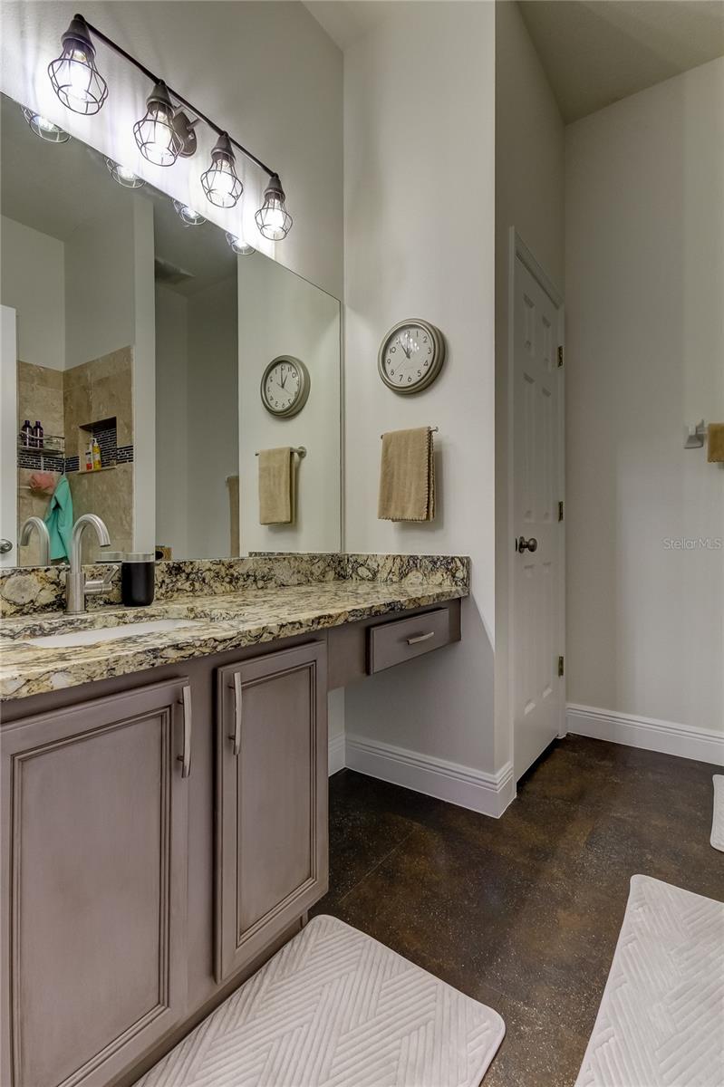 8626 TIDAL BAY LN, TAMPA, FL, 33635