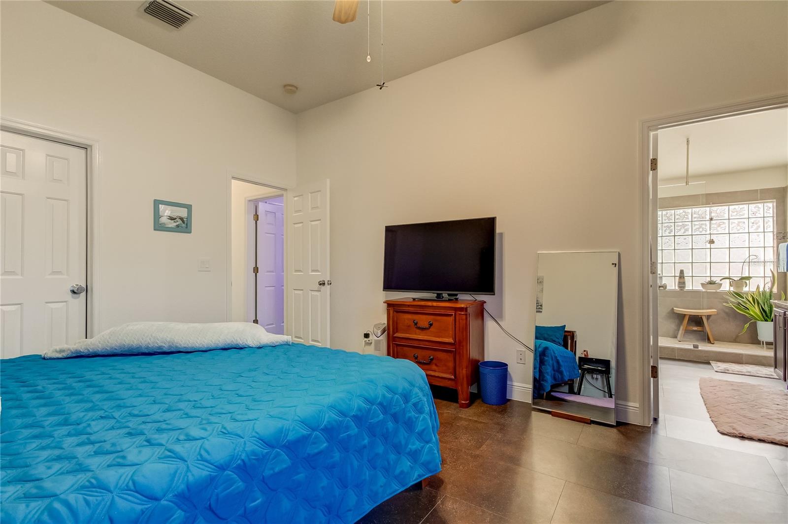 8626 TIDAL BAY LN, TAMPA, FL, 33635