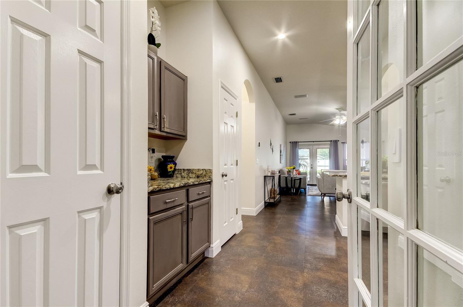 8626 TIDAL BAY LN, TAMPA, FL, 33635