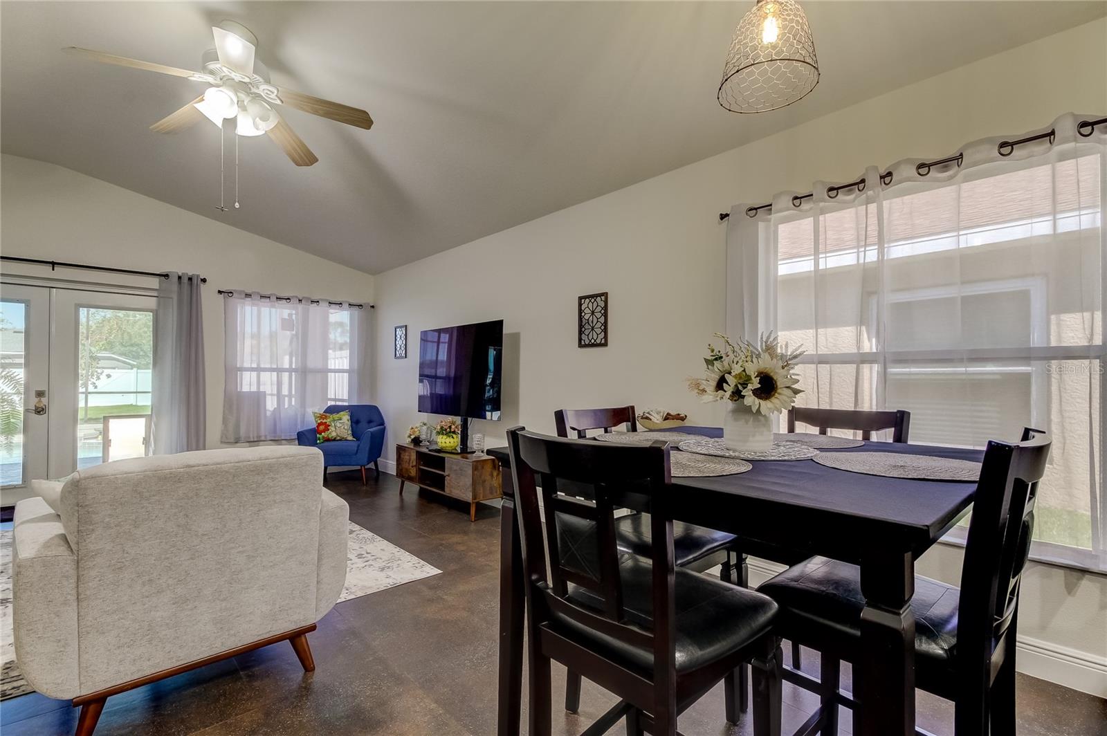 8626 TIDAL BAY LN, TAMPA, FL, 33635