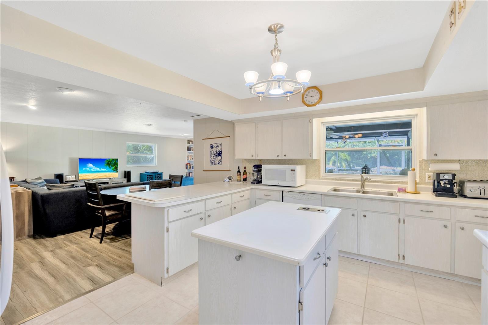 616 GREENBRIAR DR, BRANDON, FL, 33511