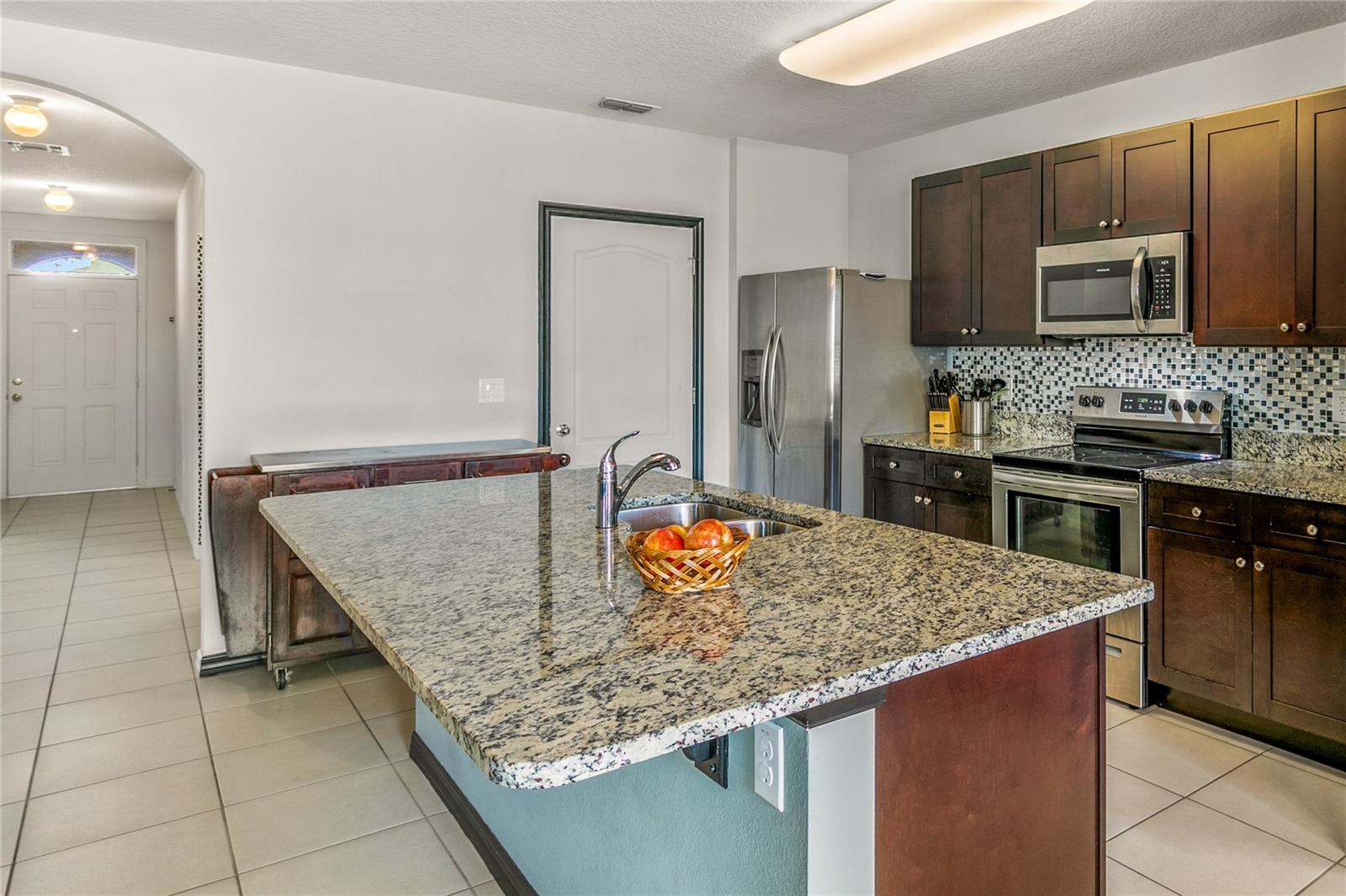 3450 LANDING VW, TAVARES, FL, 32778