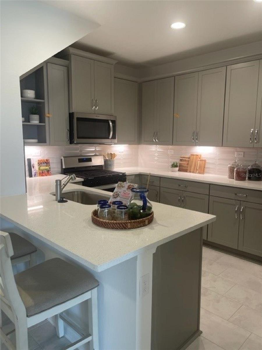 9266 GULF HAVEN DR, PARRISH, FL, 34219