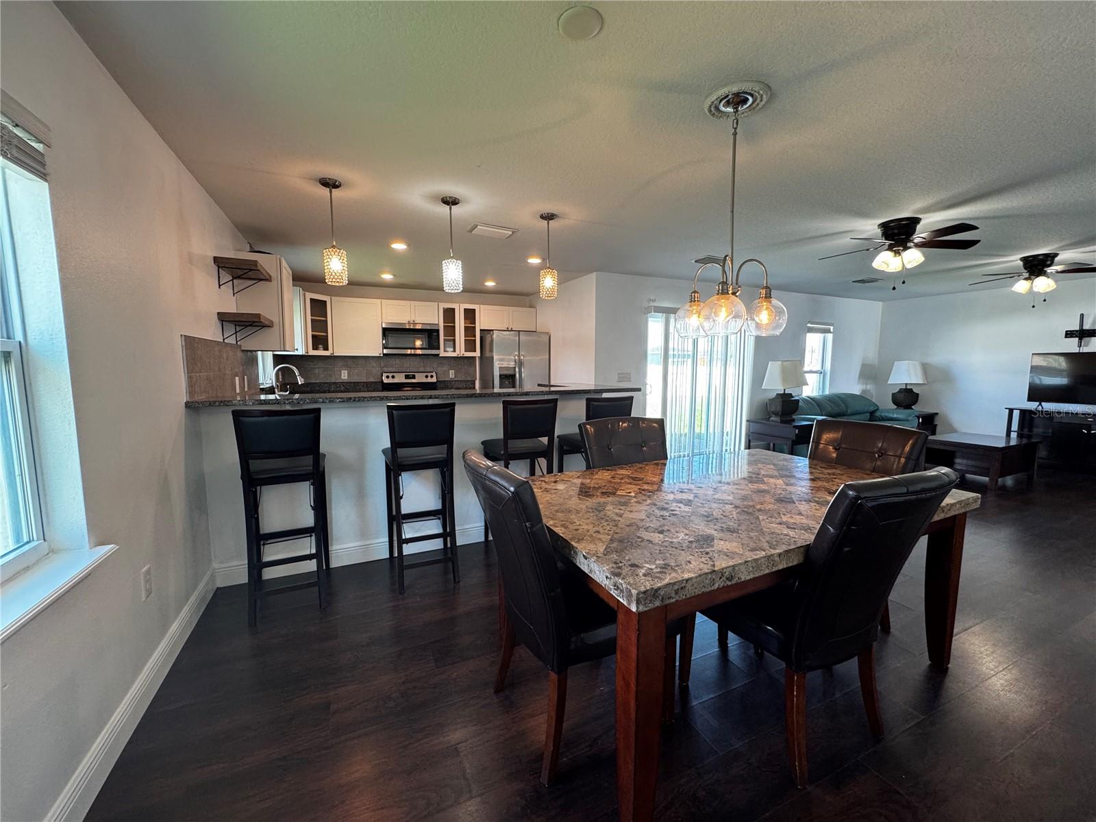 242 ABBOTSBURY DR, KISSIMMEE, FL, 34758