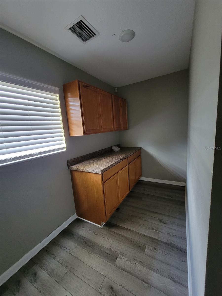 1107 LITHIA PINECREST RD, BRANDON, FL, 33511