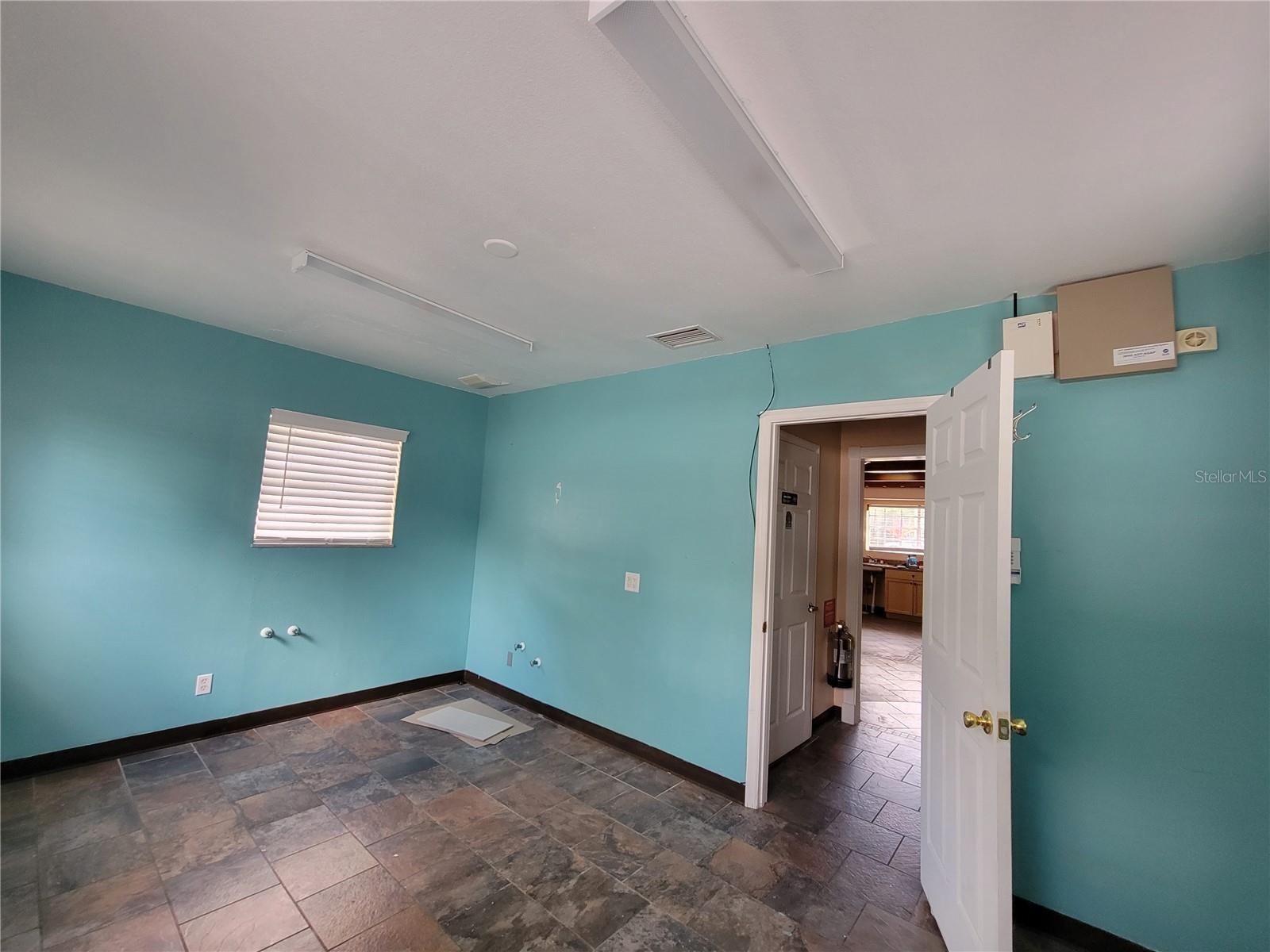 1107 LITHIA PINECREST RD, BRANDON, FL, 33511