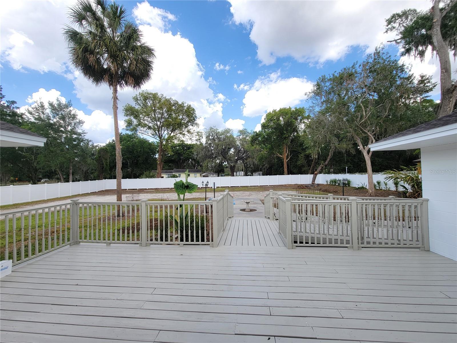 1107 LITHIA PINECREST RD, BRANDON, FL, 33511