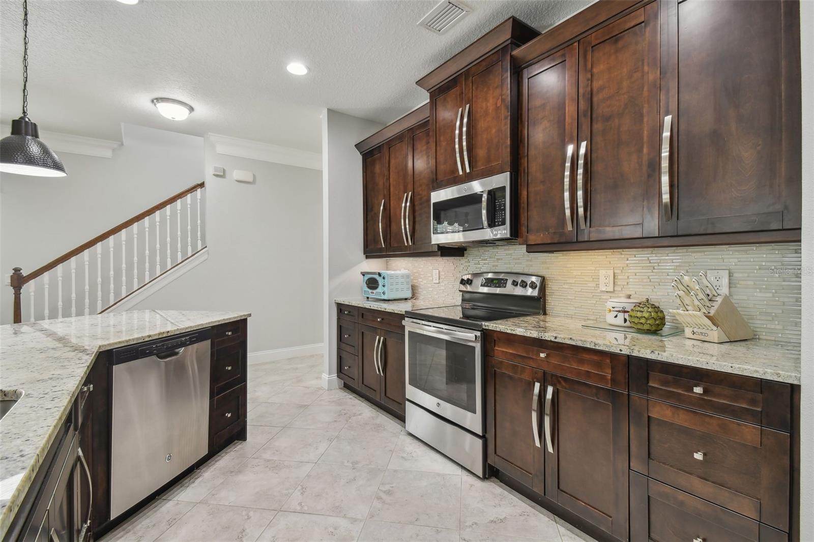 8643 CORINTHIAN WAY, NEW PORT RICHEY, FL, 34654