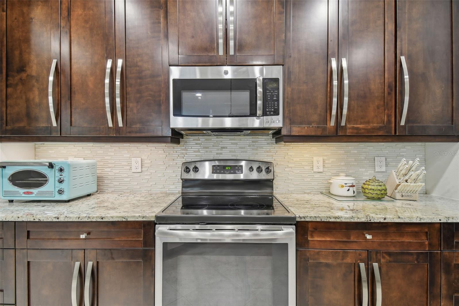 8643 CORINTHIAN WAY, NEW PORT RICHEY, FL, 34654
