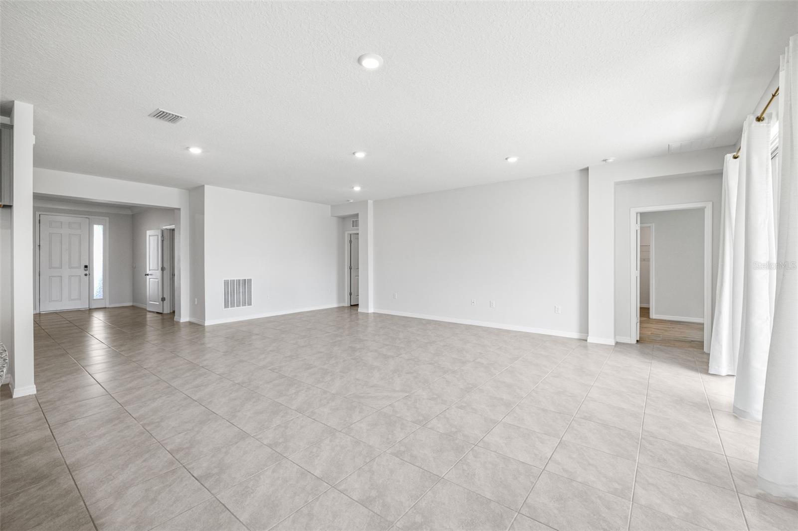13862 WHISKEY DAISY DR, DADE CITY, FL, 33525