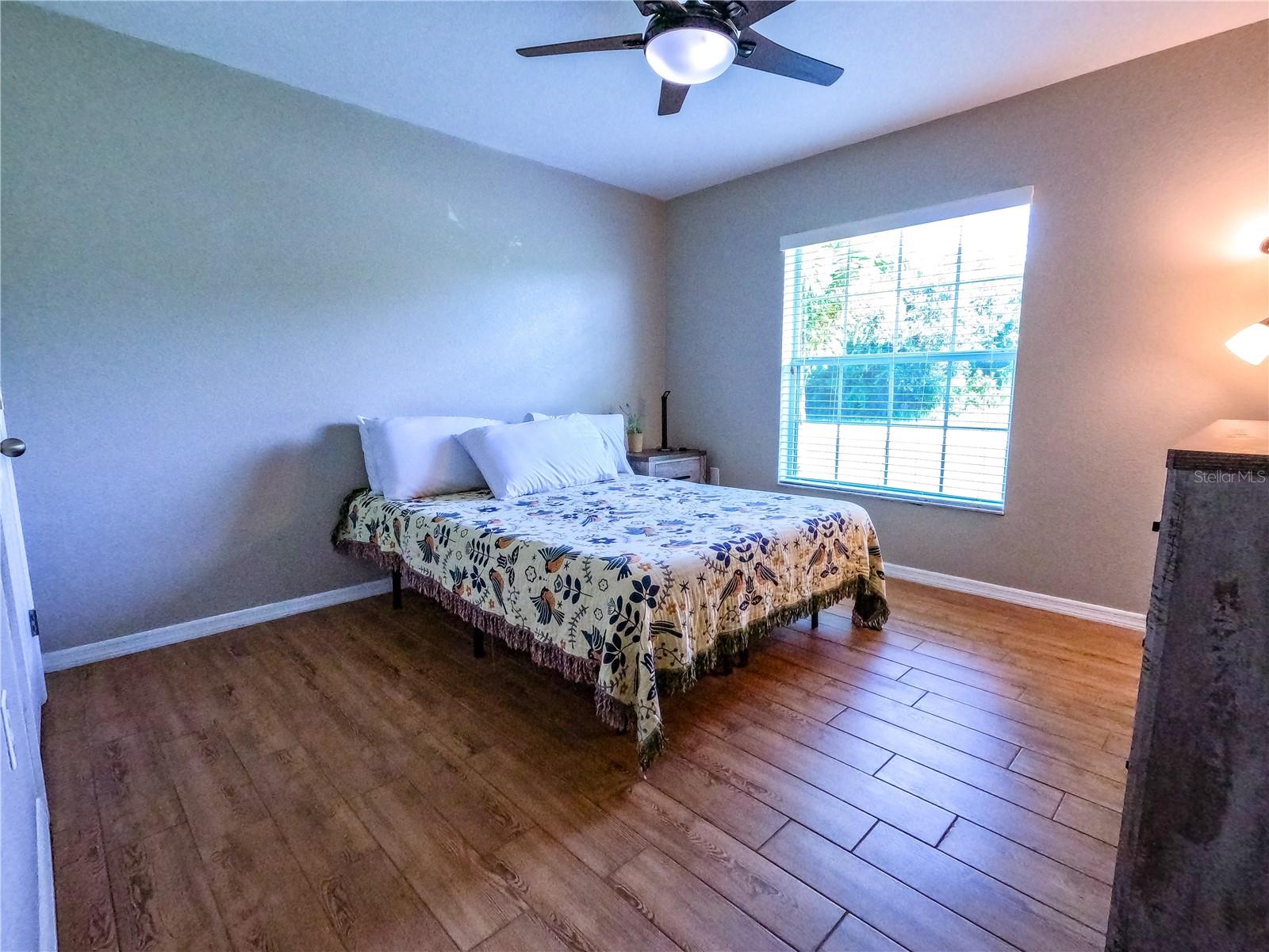 421 LONDRINA DR, PUNTA GORDA, FL, 33983