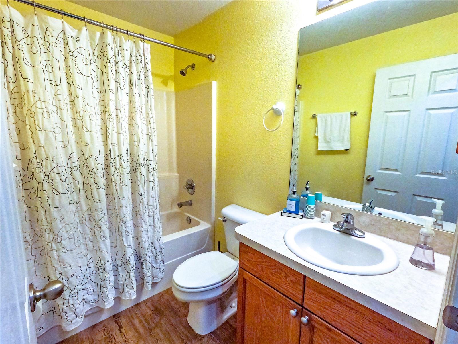 421 LONDRINA DR, PUNTA GORDA, FL, 33983