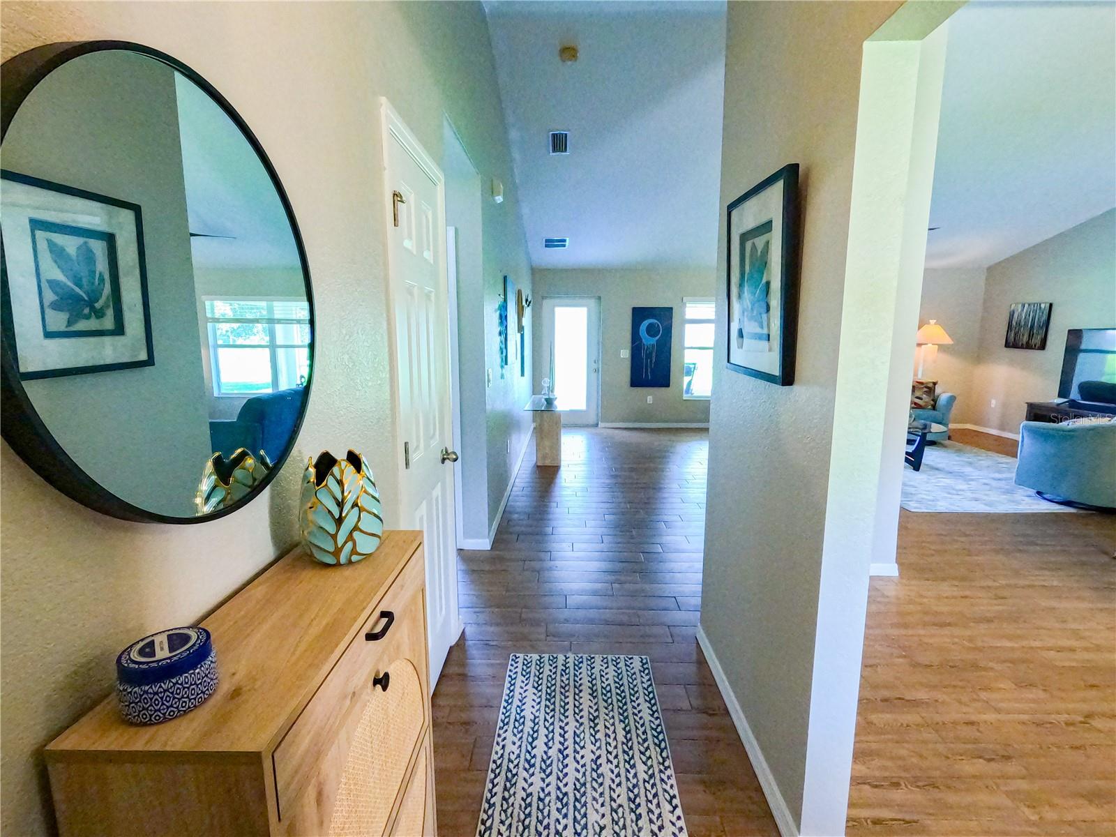 421 LONDRINA DR, PUNTA GORDA, FL, 33983