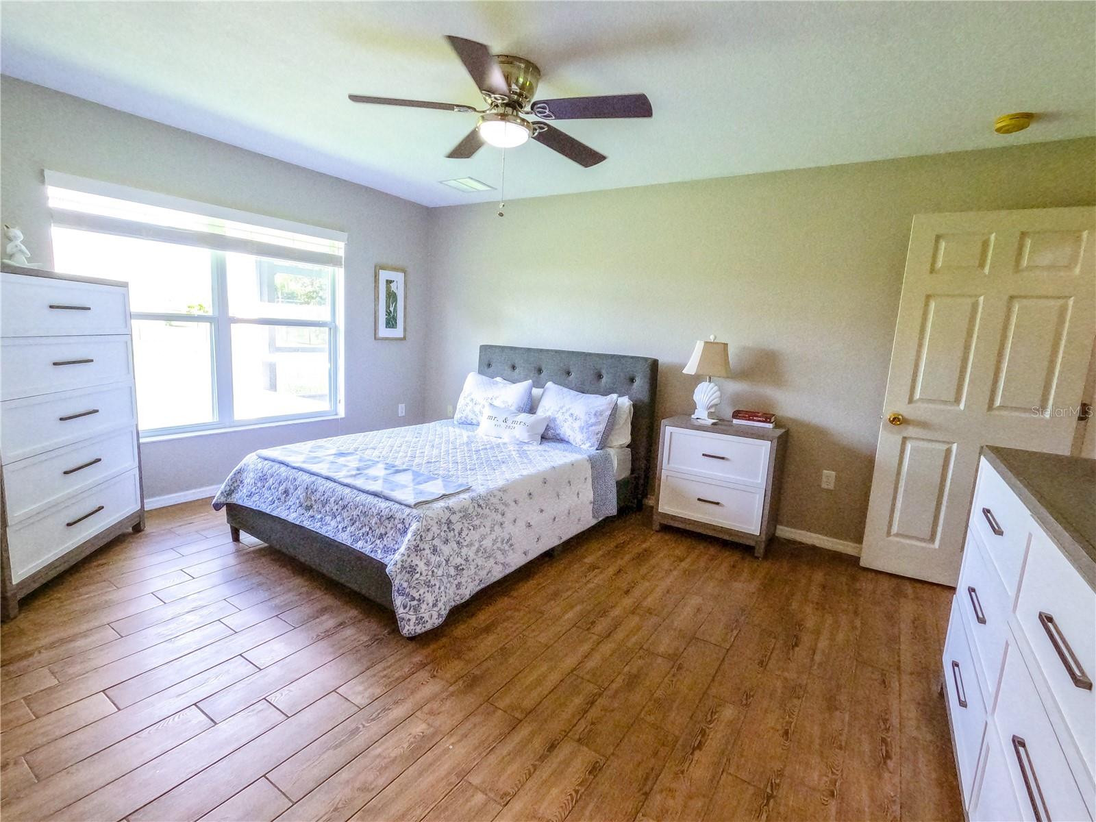 421 LONDRINA DR, PUNTA GORDA, FL, 33983