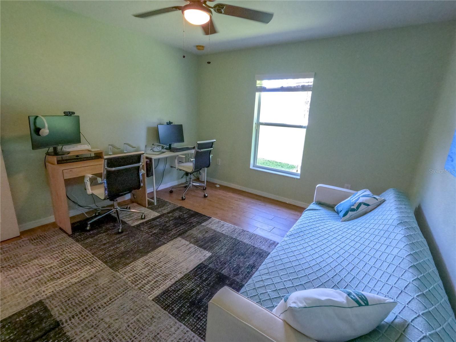 421 LONDRINA DR, PUNTA GORDA, FL, 33983