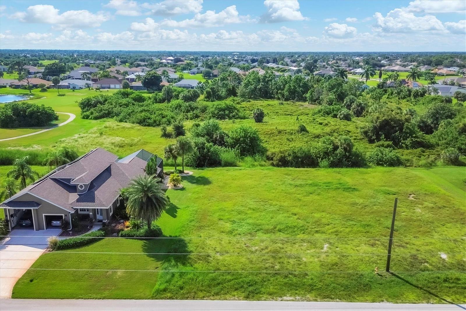 910 ROTONDA CIR, ROTONDA WEST, FL, 33947