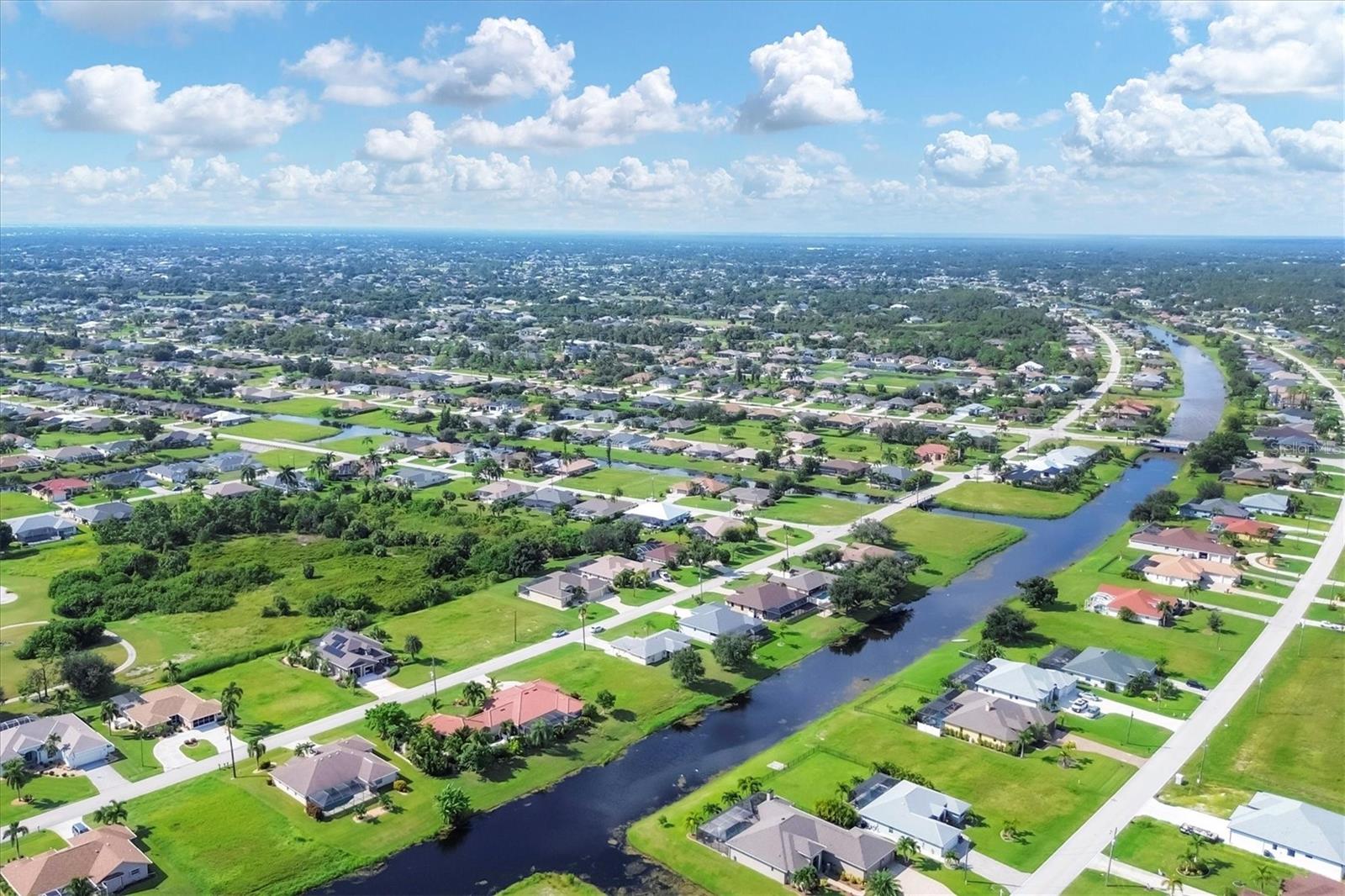 910 ROTONDA CIR, ROTONDA WEST, FL, 33947