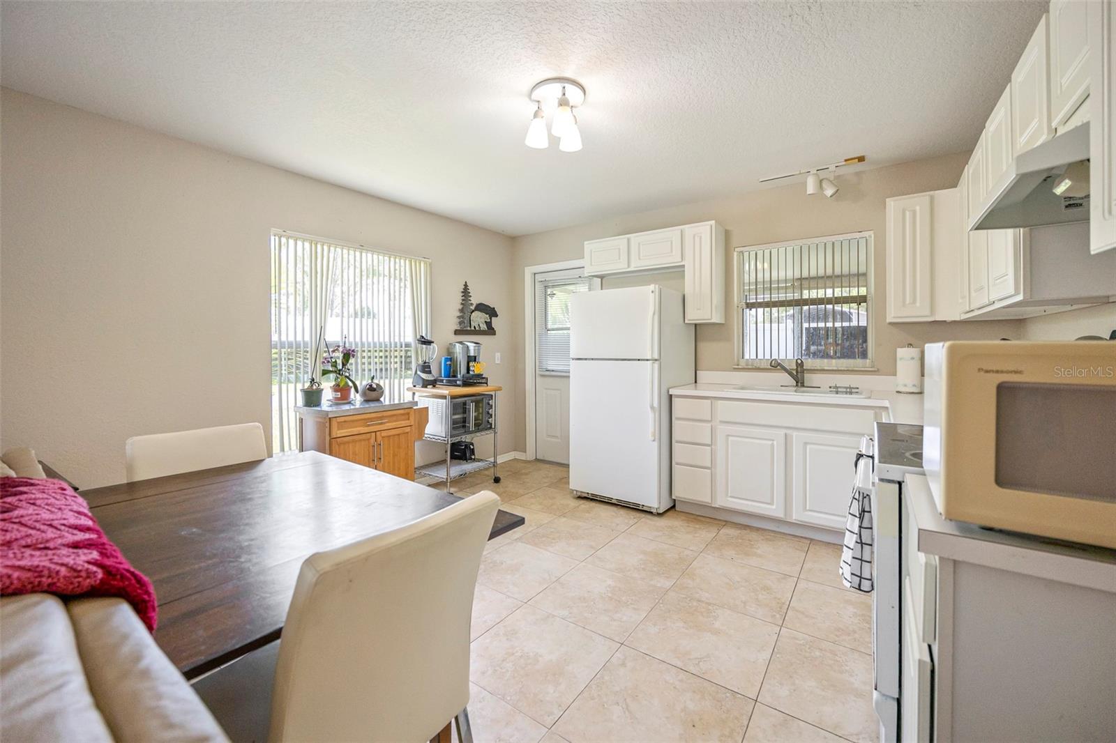 32840 PONDEROSA AVE, DELAND, FL, 32720