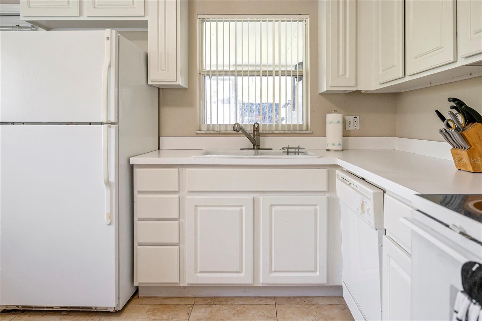 32840 PONDEROSA AVE, DELAND, FL, 32720