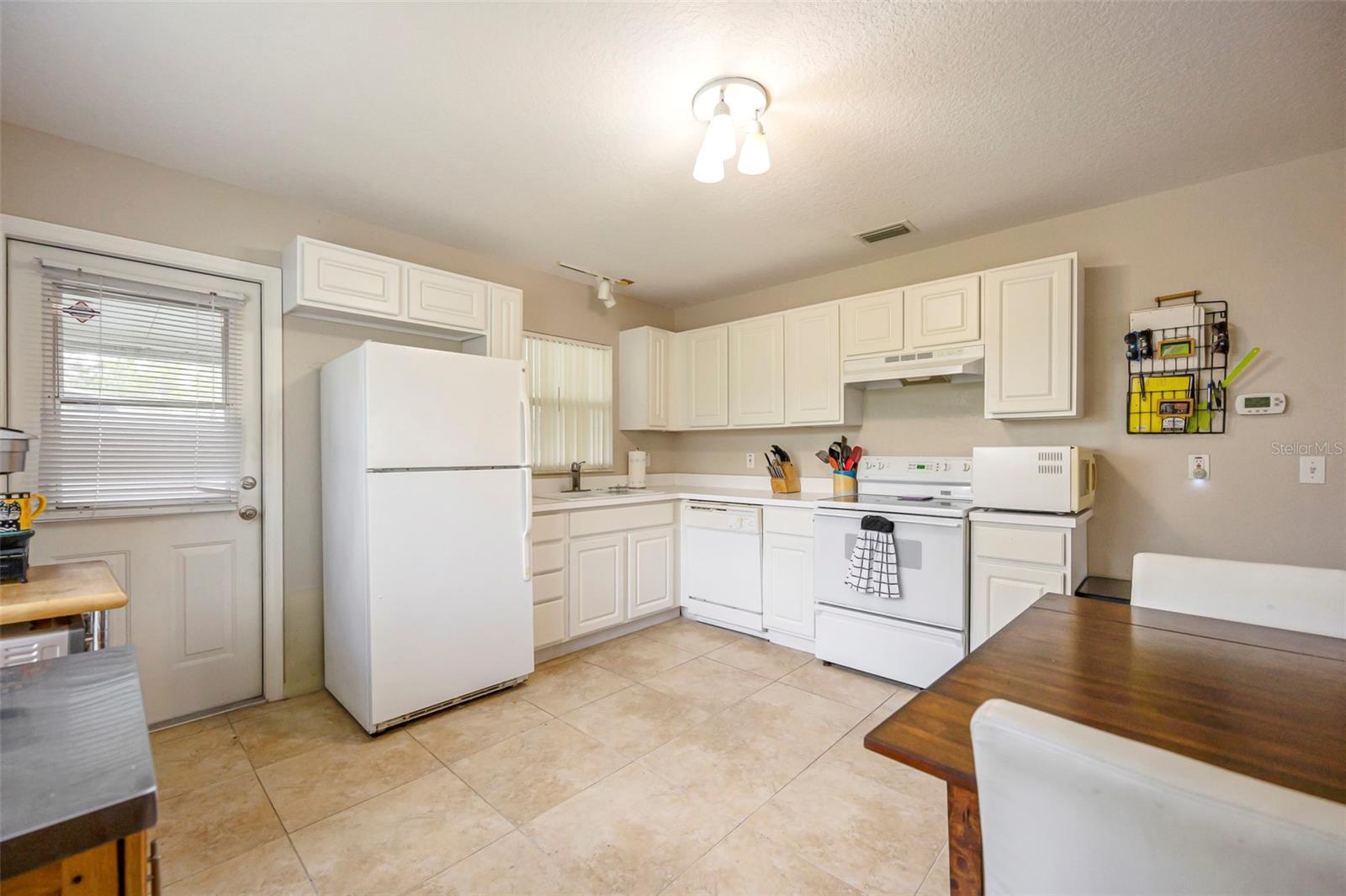 32840 PONDEROSA AVE, DELAND, FL, 32720