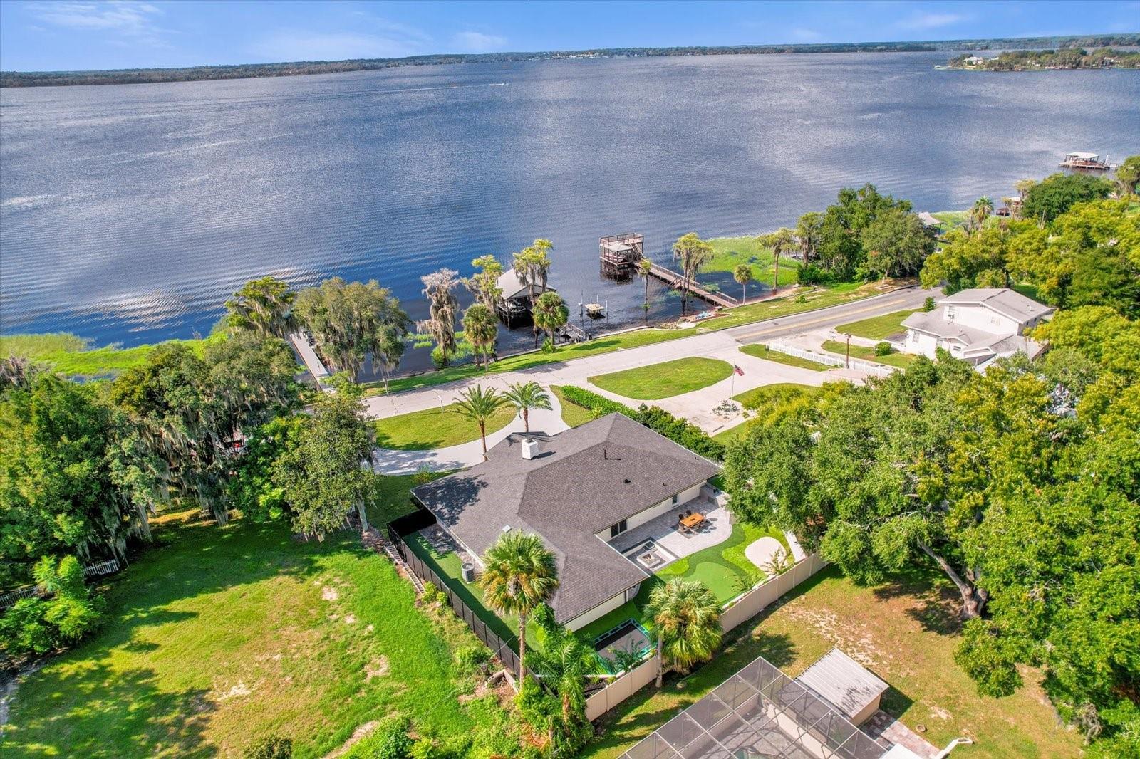 238 E LAKESHORE DR, CLERMONT, FL, 34711