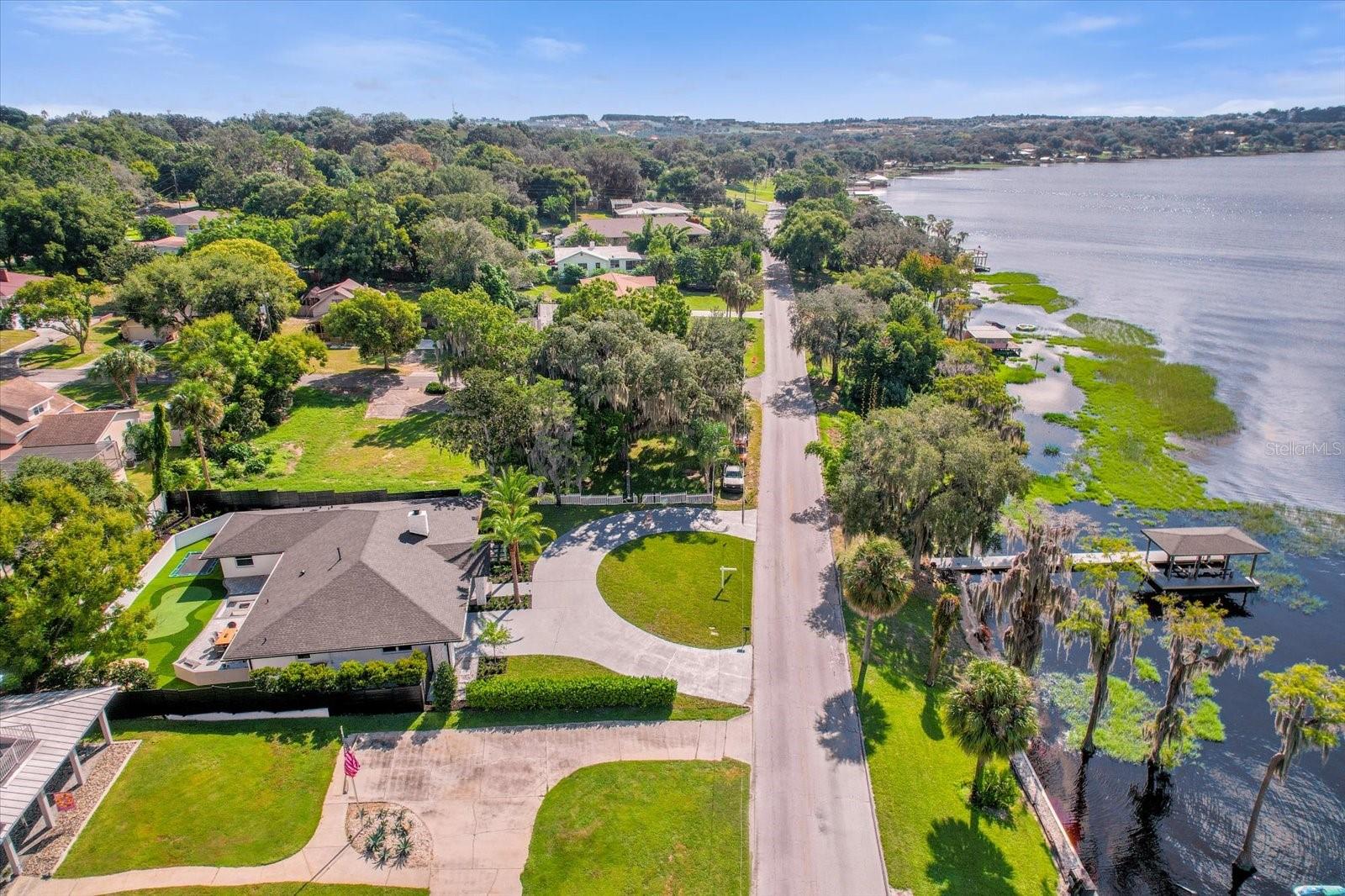 238 E LAKESHORE DR, CLERMONT, FL, 34711