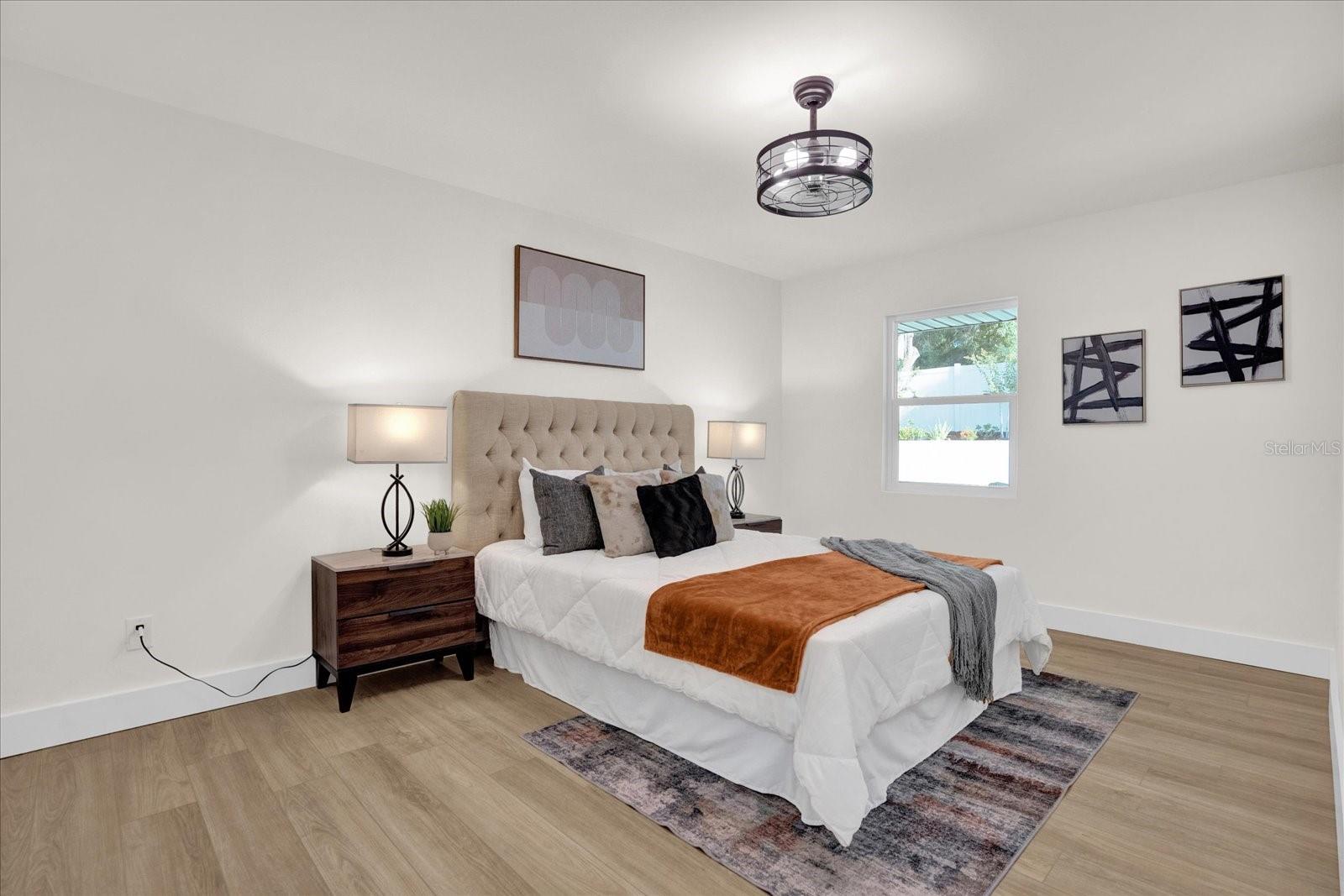 238 E LAKESHORE DR, CLERMONT, FL, 34711